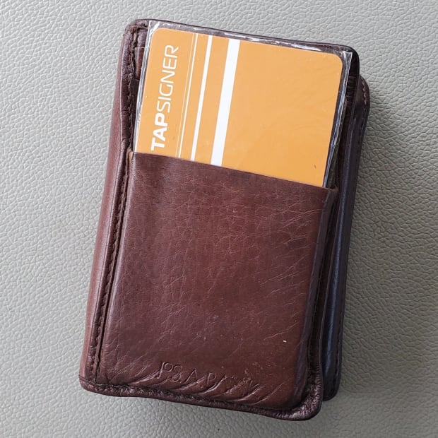 Tapsigner Bitcoin Hardware Wallet: Security Meets Convenience?