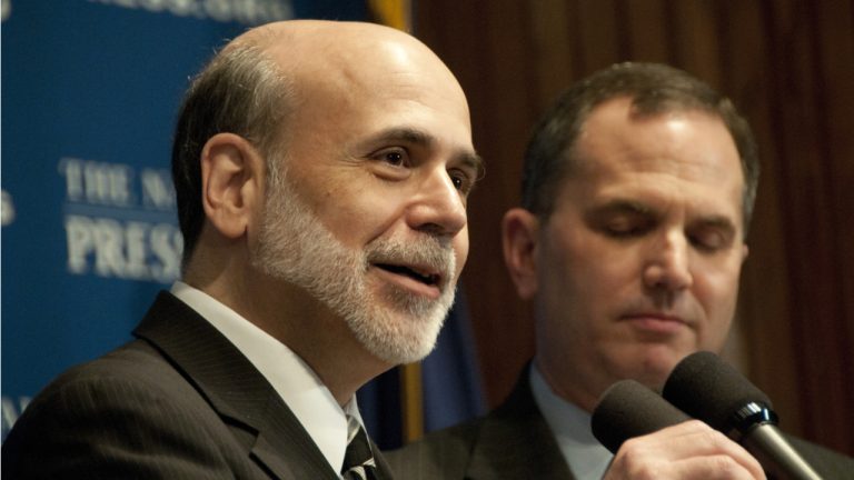 Nobel Laureate Ben Bernanke Blasts Cryptocurrencies, Says Tokens ‘Have Not Been Shown to Have Any Economic Value at All’