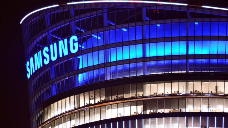 Samsung Is Preparing Its Own Metaverse Hardware in Partnership With Google and Qualcomm