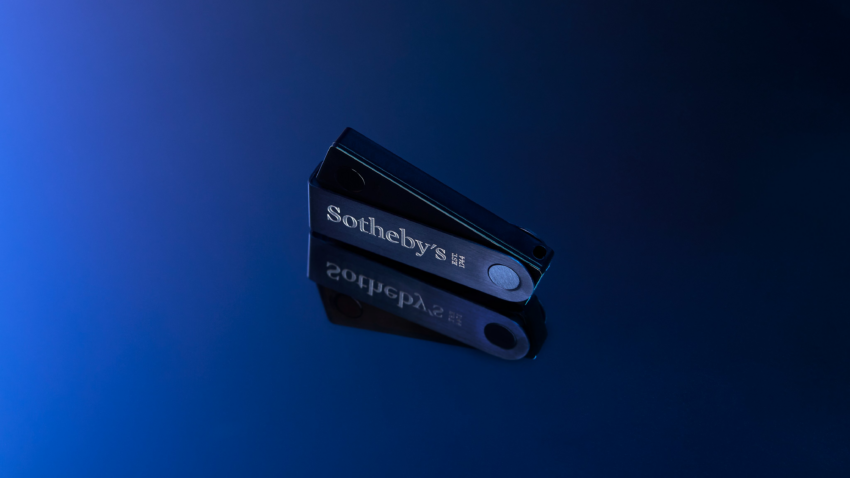Коллекционеры NFT на Sotheby’s получат бесплатные кошельки от Ledger
